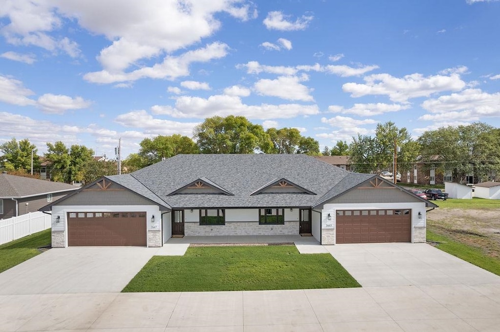 2663 48th Ave, Columbus, NE 68601 - photo 1