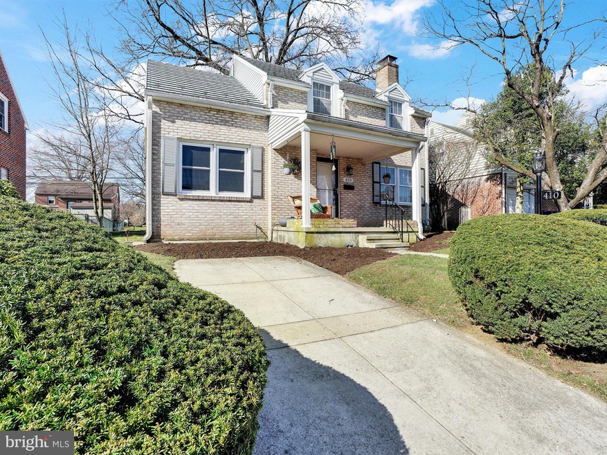 410 Lawrence Ave, Reading, PA 19609 - photo 1