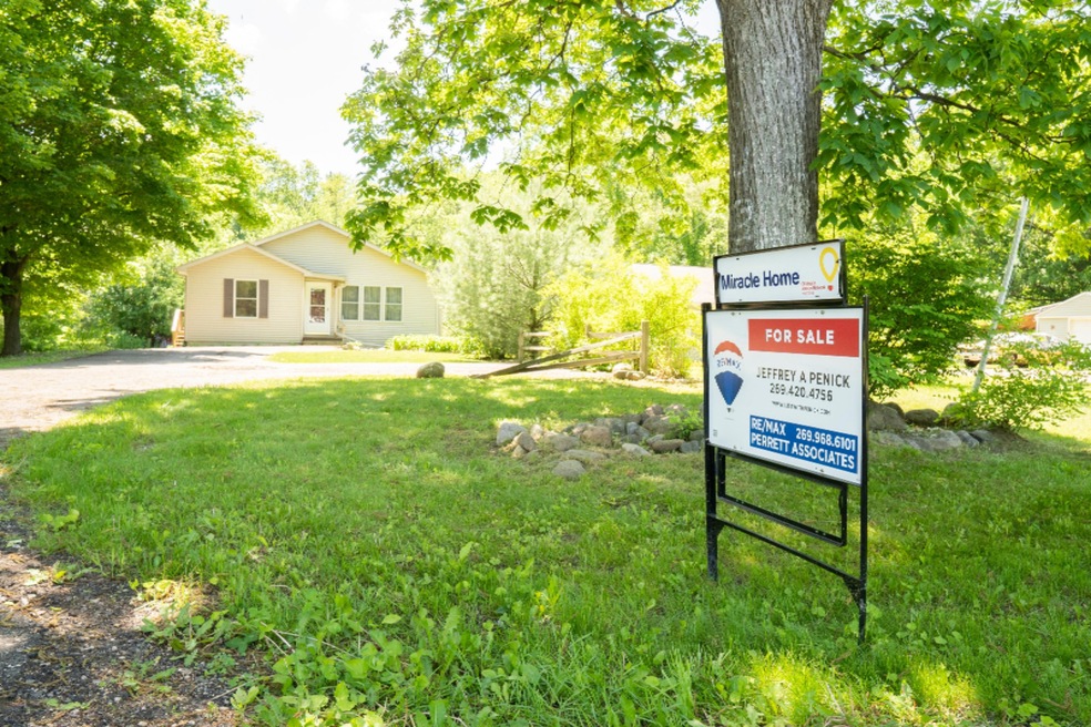 4352 Halbert (26 of 26)