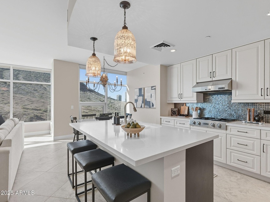 Bridgeview unit 512, Tempe, AZ 85281 - photo 1