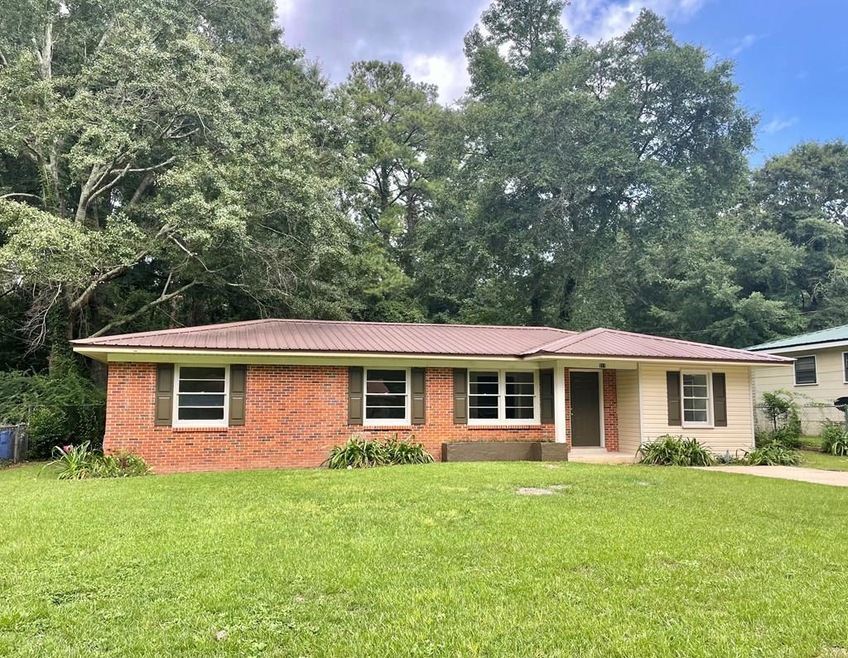 211 Reid Dr, Dothan, AL 36301 - photo 1