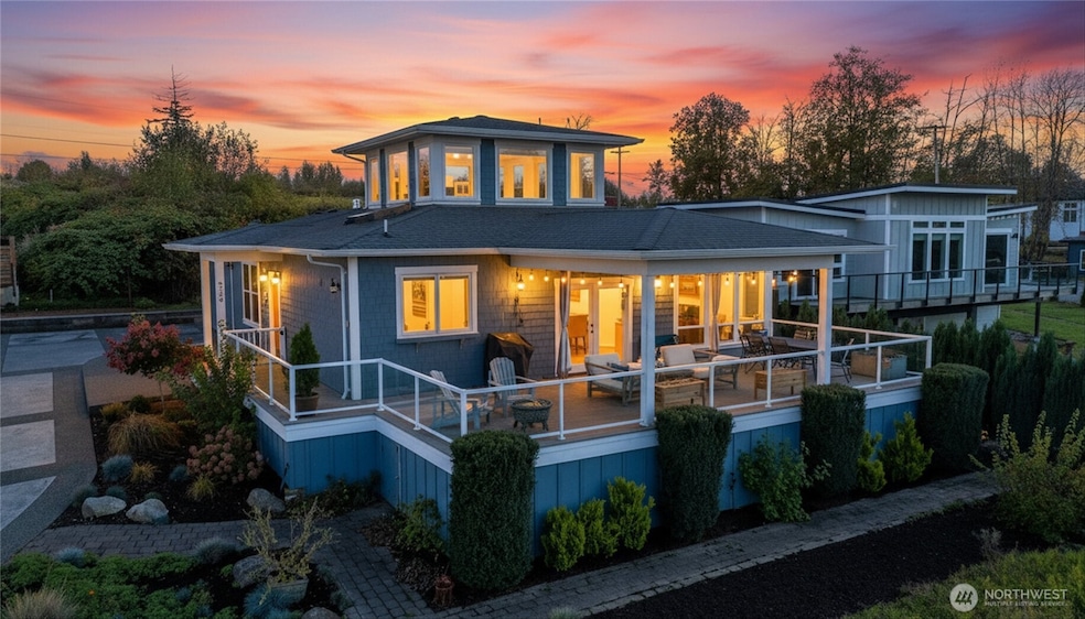 For Sale $795,000 • Co-Listing Agent