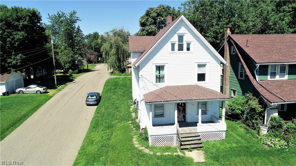 1601 Shriver Ave NE, Canton, OH 44705 - photo 1