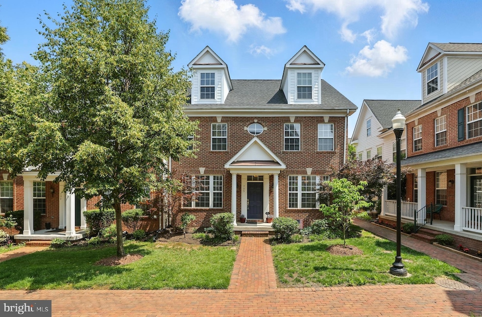 Pending $725,000