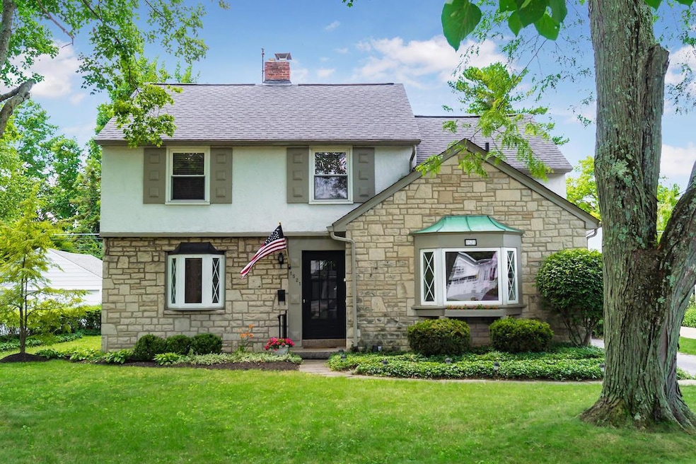 1521 Guilford Rd, Columbus, OH 43221 - photo 1