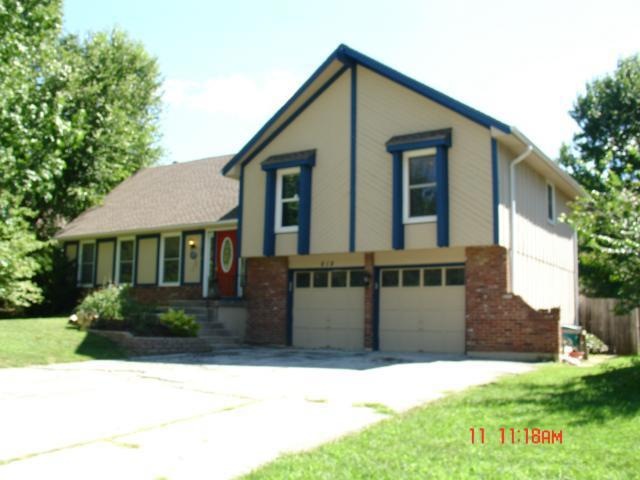 818 NW 18th St, Blue Springs, MO 64015 - photo 1