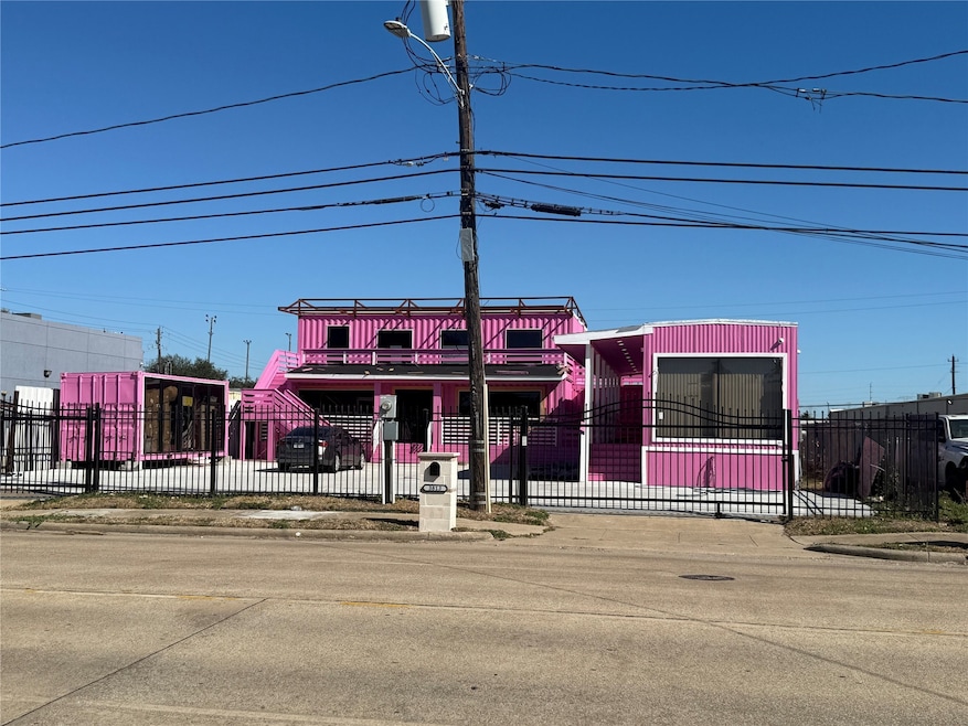 3813 Jeanetta St, Houston, TX 77063