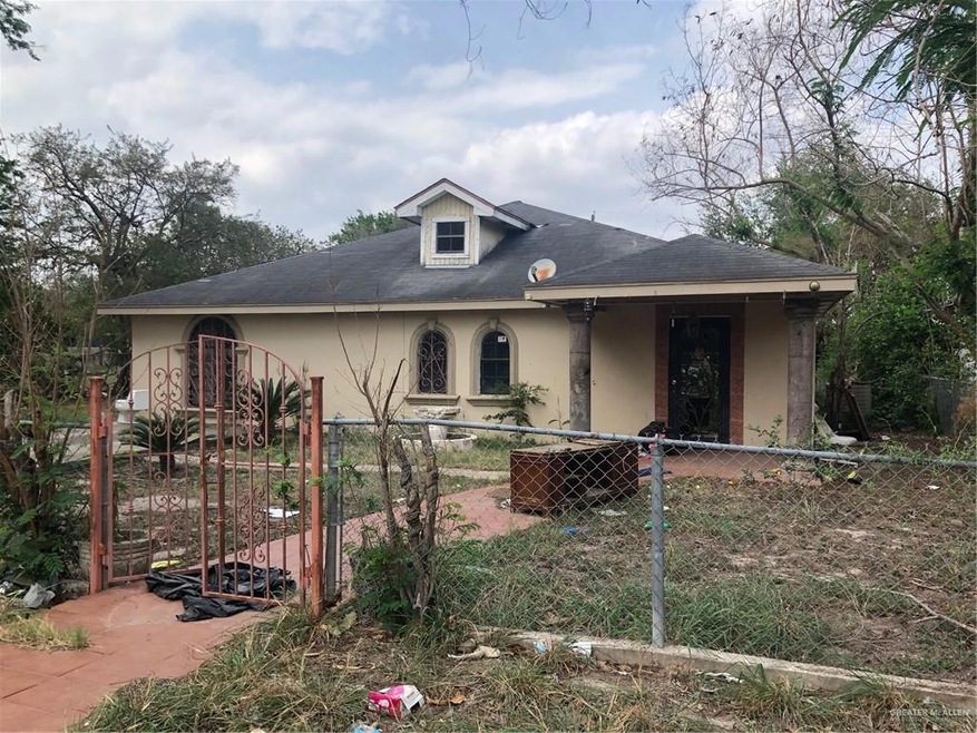 712 W Hawk Ave, Pharr, TX 78577 - photo 1