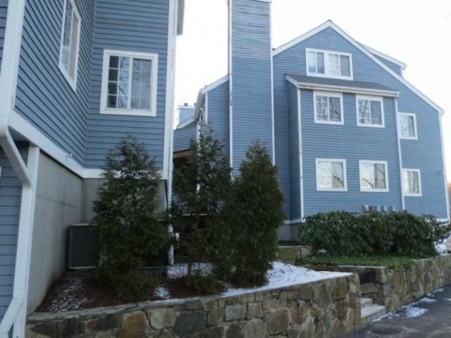 2 Spring Hill Ave unit 11, Norwalk, CT 06850 - photo 1