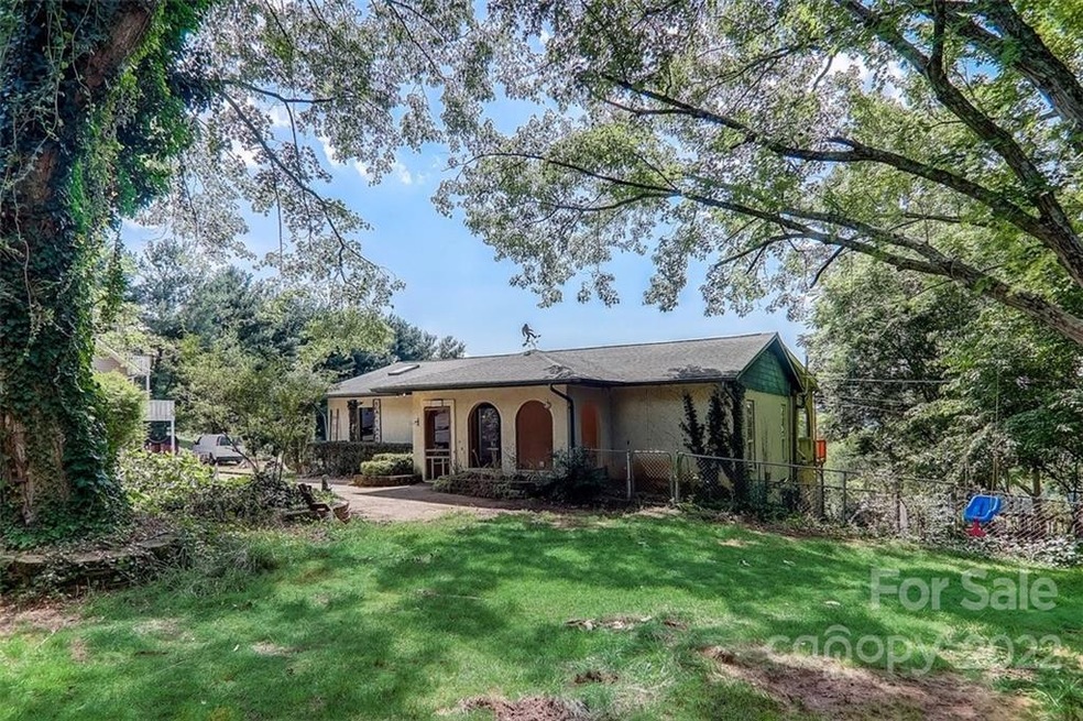124 Dix Creek Chapel Rd, Asheville, NC 28806 - photo 1