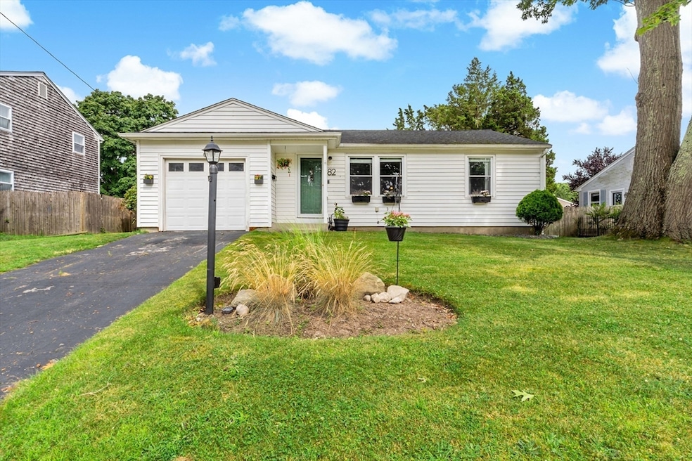 82 Ferncrest Dr, Riverside, RI 02915 - photo 1