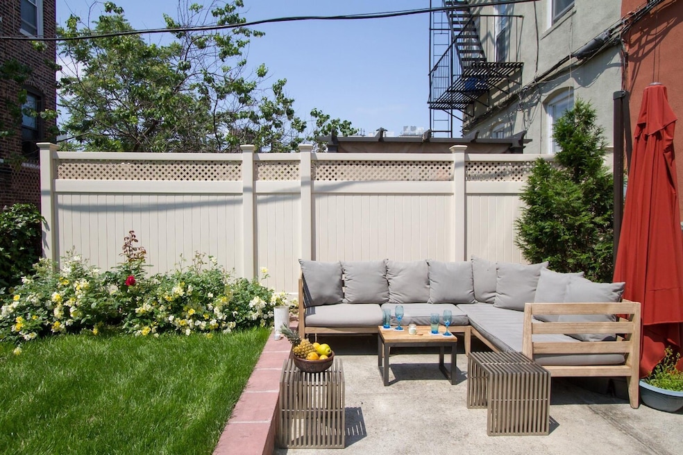 47-14 48th St unit 1R, Ss, NY 11377 - photo 1