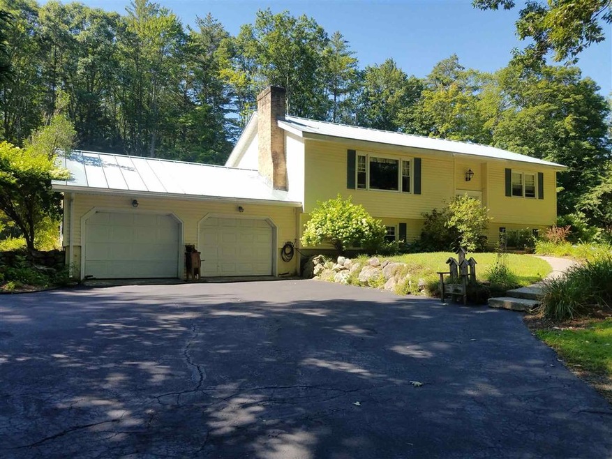 37 W Unity Rd, Claremont, NH 03743 - photo 1