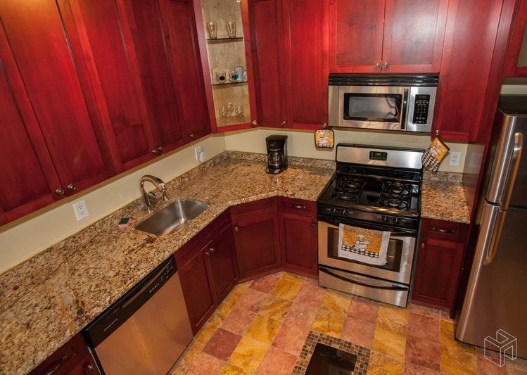 24-39 38th St unit 1, Long Island City, NY 11103 - photo 1