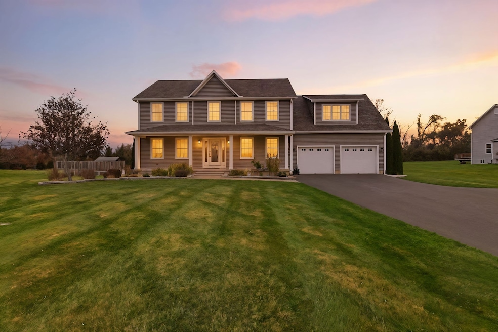 10 Hayfield Ln, Broad Brook, CT 06016 - photo 1