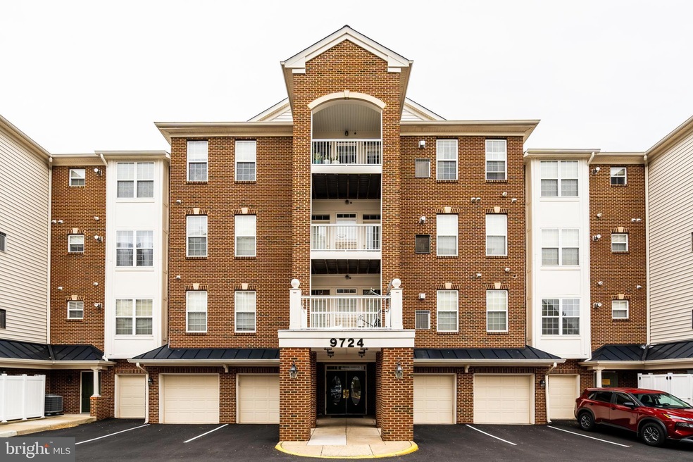 9724 Holmes Place unit 404, Manassas Park, VA 20111 - photo 1