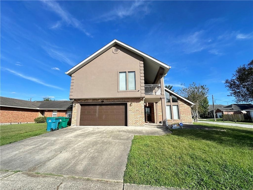 297 Sugarpine Dr, Gretna, LA 70056 - photo 1