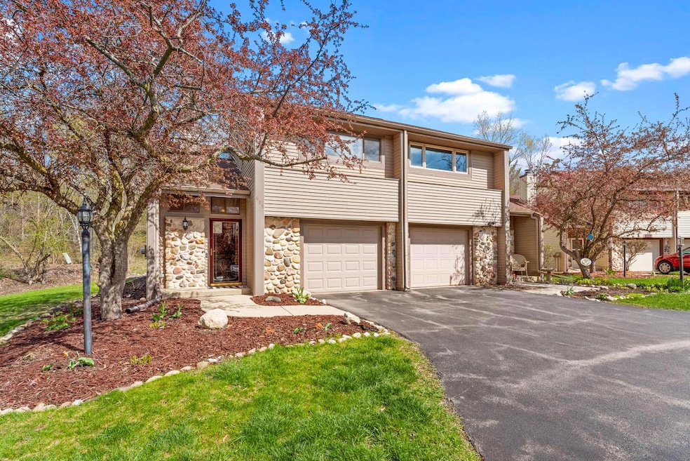 635 Tamarack Drive-18
