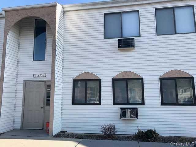 0 Scarborough Ln unit 17B ONEHM356962, Wappinger, NY 12590 - photo 1