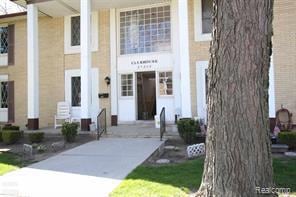 29257 Hayes Rd unit J6, Warren, MI 48088 - photo 1