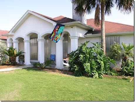 Front view/ Storm Shutters