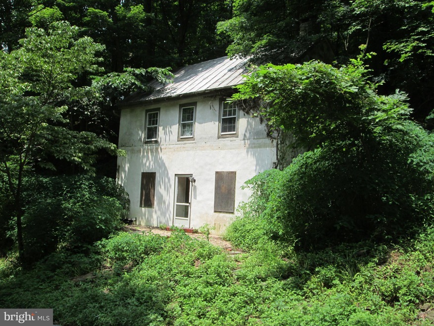 533 Levengood Rd, Douglassville, PA 19518 - photo 1