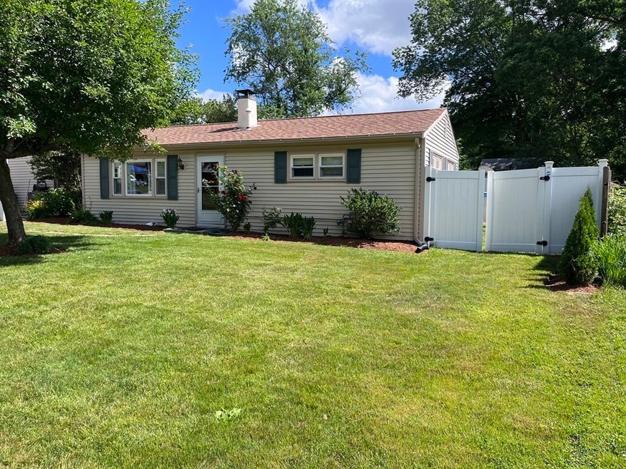 58 Douglas Dr, Bellingham, MA 02019 - photo 1