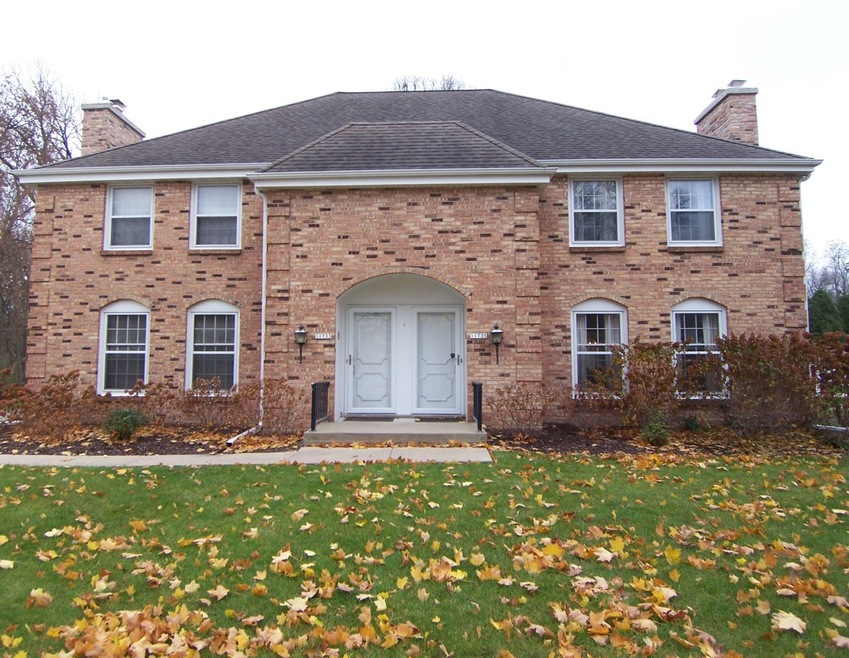 11733 W Diane Dr, Milwaukee, WI 53226 - photo 1