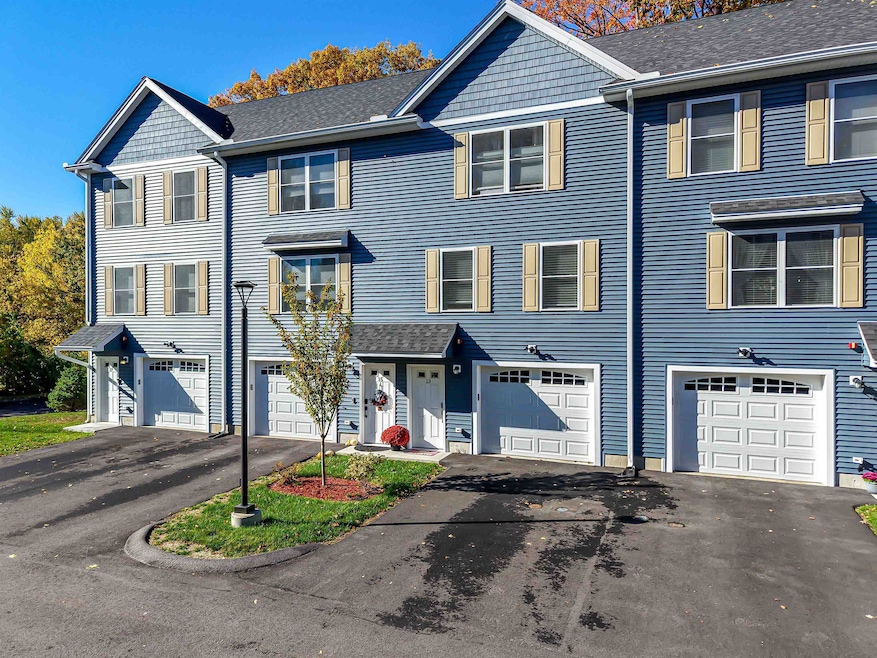 13 Sapphire Ln, Nashua, NH 03064 - photo 1