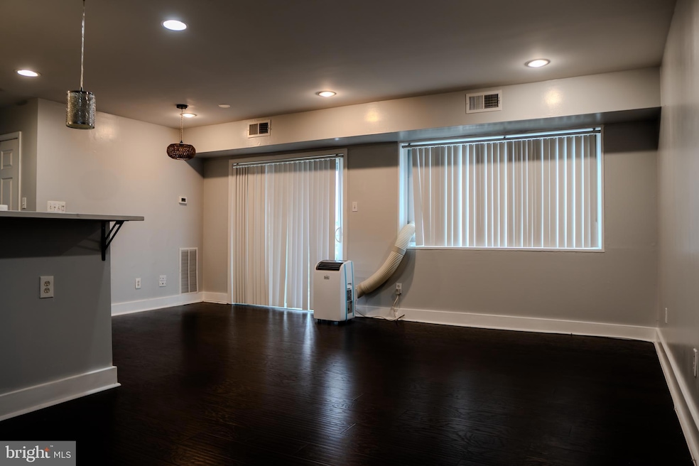 4270 E Capitol St NE unit 104, Washington, DC 20019 - photo 1