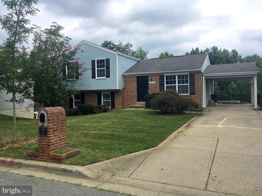 9608 Teakwood Dr, Upper Marlboro, MD 20774 - photo 1