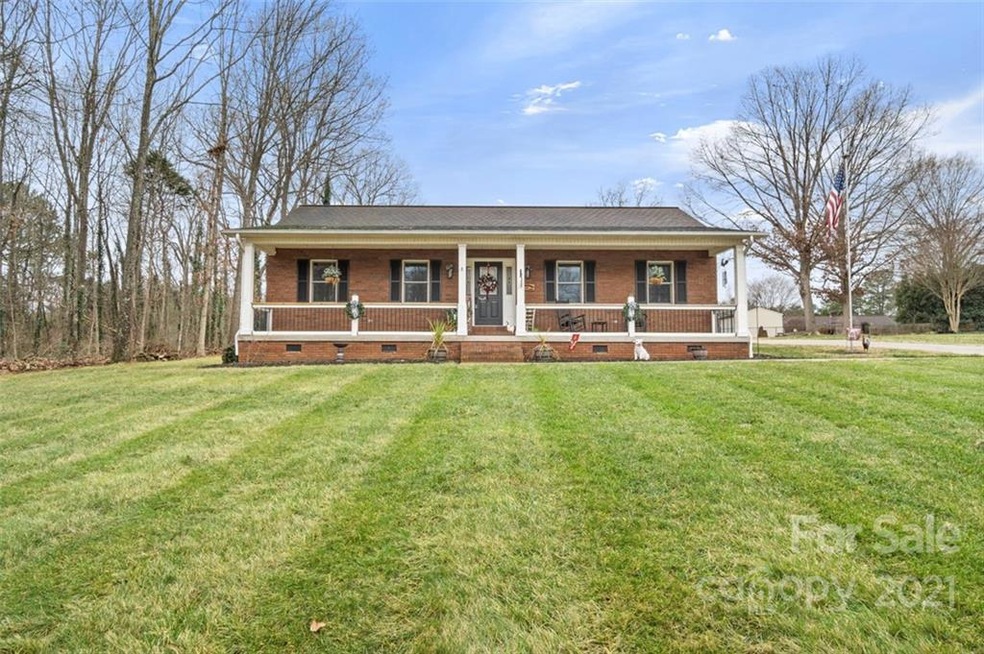 2261 Old Wilkesboro Rd, Statesville, NC 28625 - photo 1