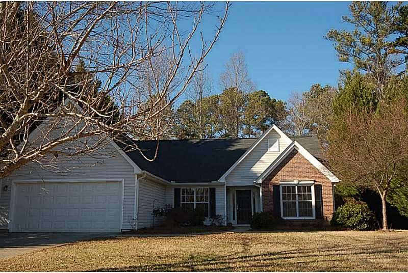 Exterior Front. Beautiful Brick & Frame Ranch on C