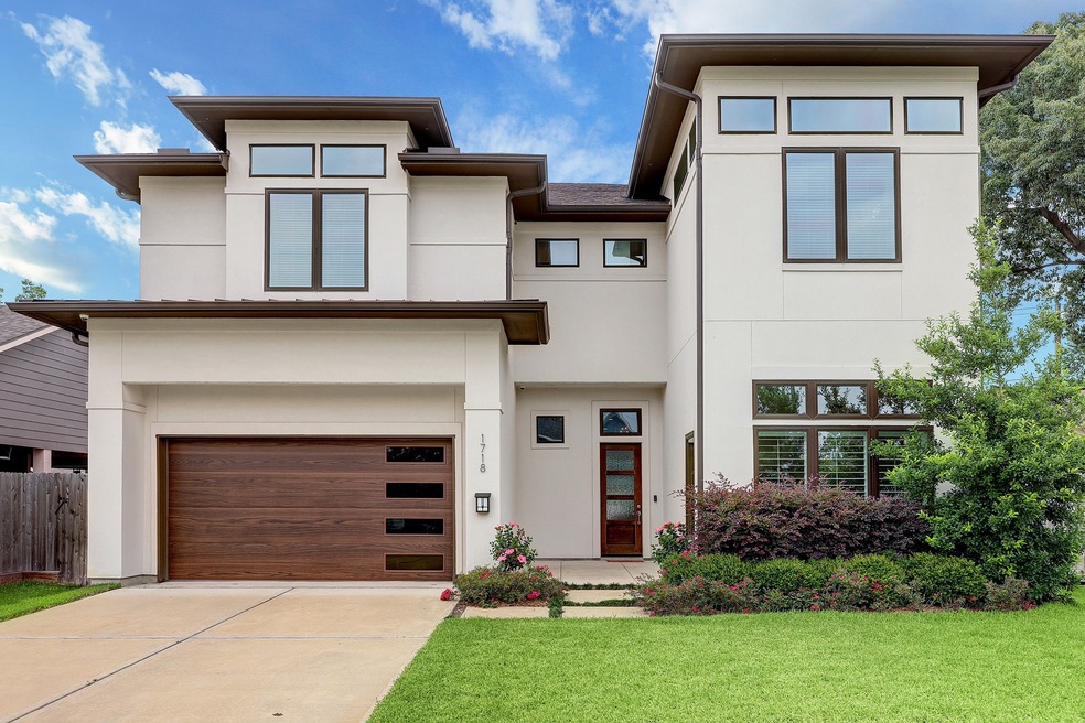 1718 Ebony Ln, Houston, TX 77018 - photo 1