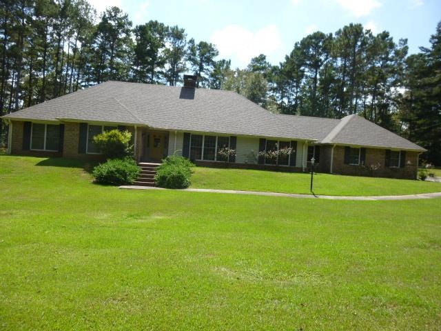 1092 David Benjamin Dr, McComb, MS 39648 - photo 1