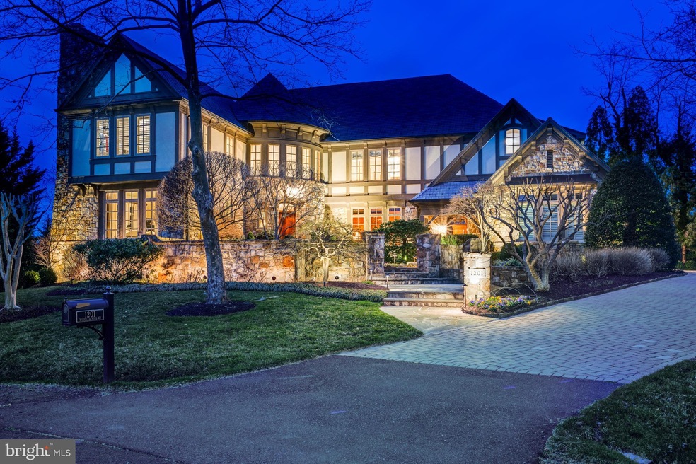 1201 Woodlea Mill Ct, McLean, VA 22102 - photo 1