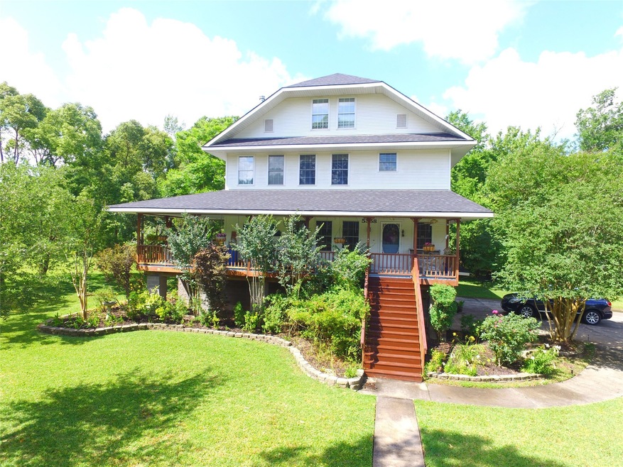 5358 Appleblossom Ln, Friendswood, TX 77546 - photo 1