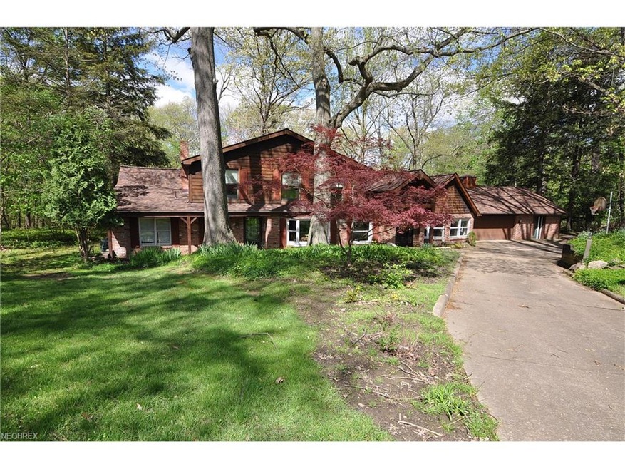 8726 Lewis Rd, Olmsted Falls, OH 44138 - photo 1