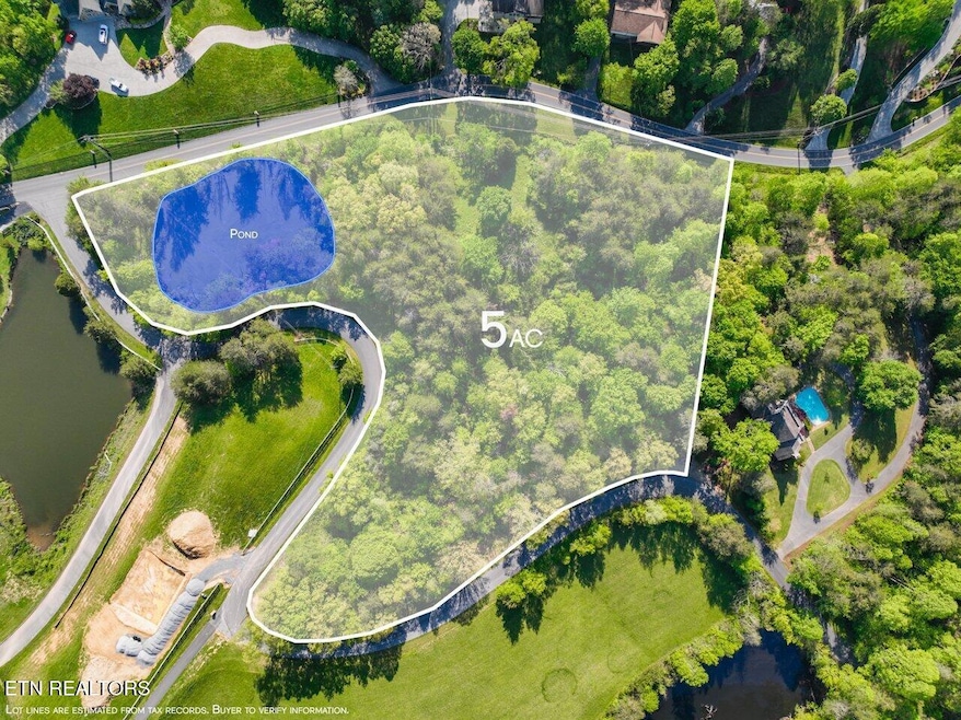 1140 Crestview Dr, Pigeon Forge, TN 37863 - photo 1