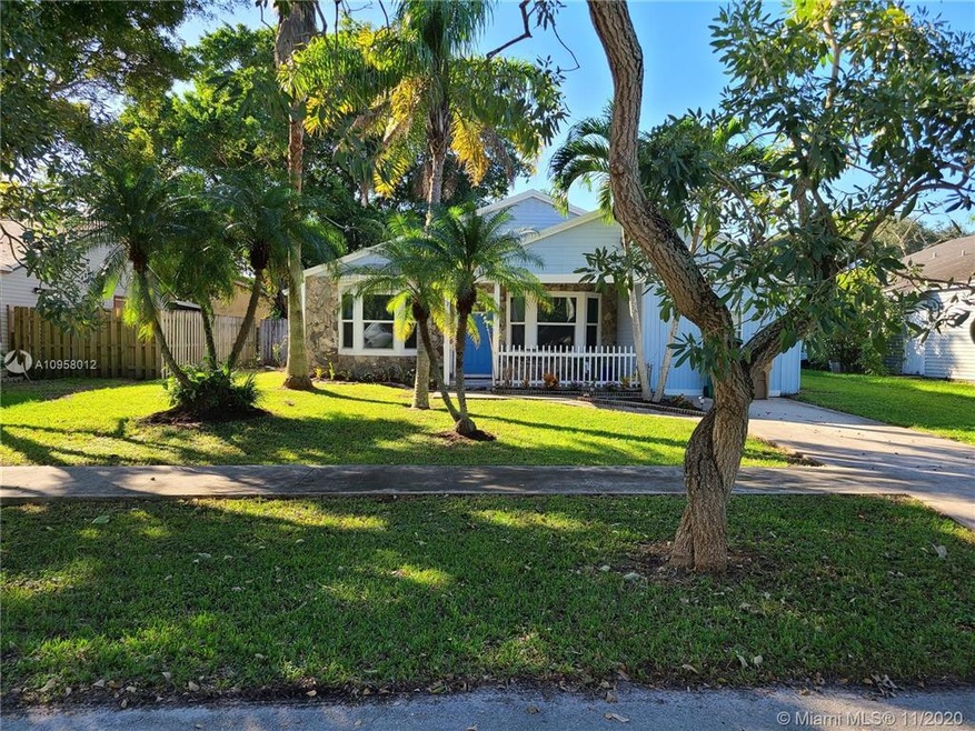 1611 SW 127th Ave, Davie, FL 33325 - photo 1