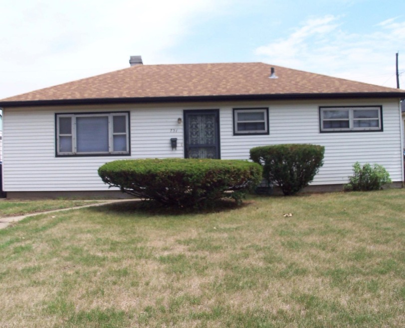 731 Taney St, Gary, IN 46404 - photo 1