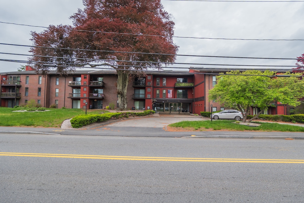 King Philip Manor unit 119, Taunton, MA 02780 - photo 1