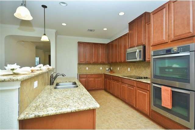 Kitchen for Entertaining!  Large island perfect fo