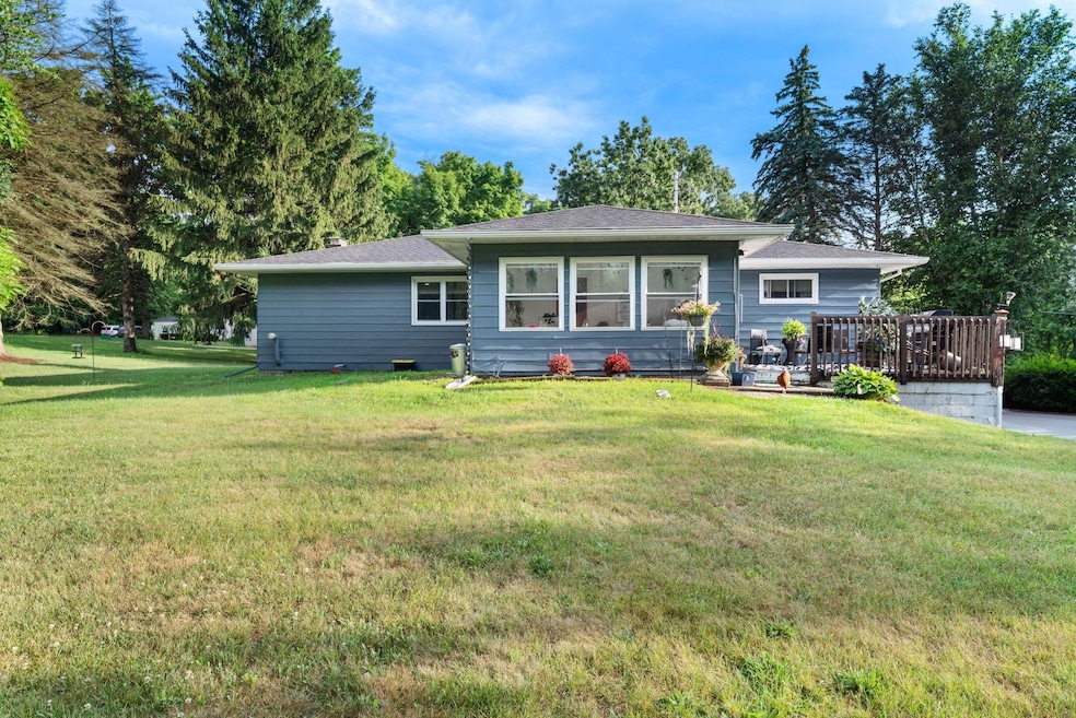 3900 W Bacon Rd, Hillsdale, MI 49242 - photo 1