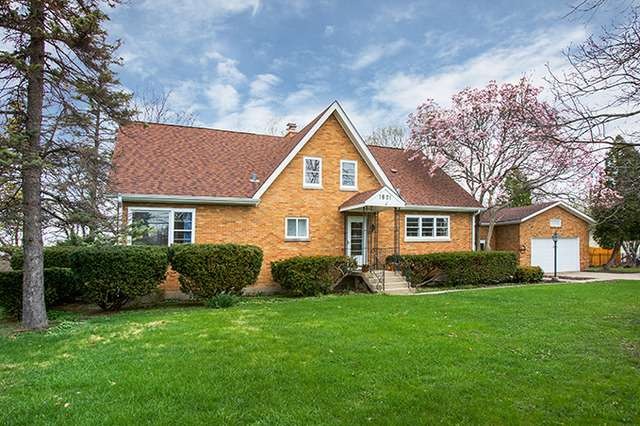 1601 Manchester Rd, Wheaton, IL 60187 - photo 1