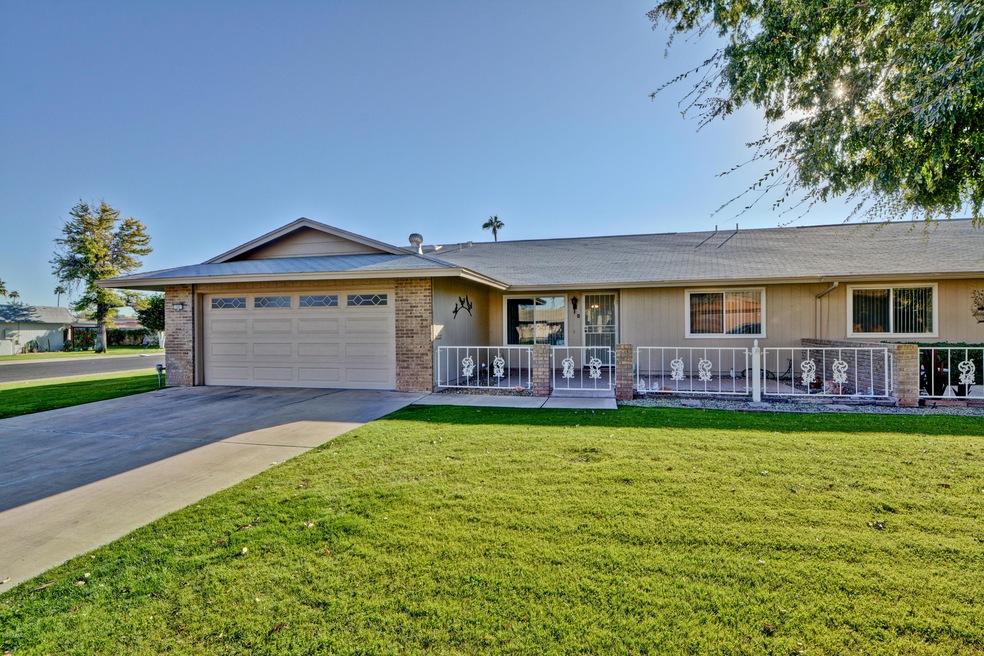 10901 W Cameo Dr, Sun City, AZ 85351 - photo 1