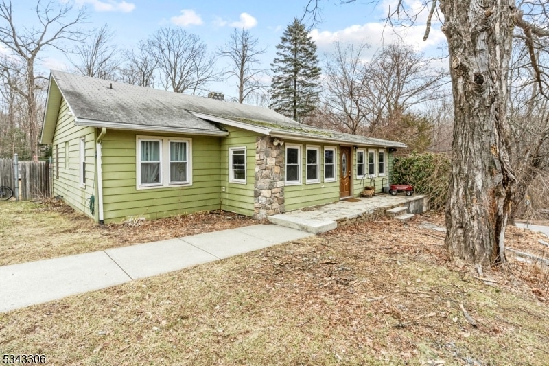 Sold $369,000