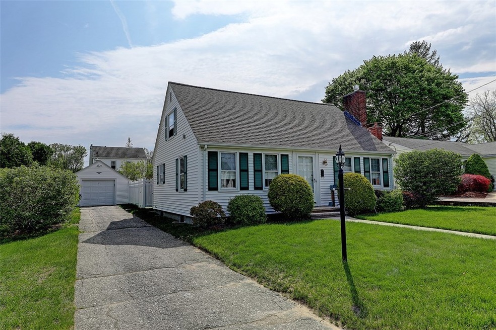 118 Hillard Ave, Warwick, RI 02886 - photo 1