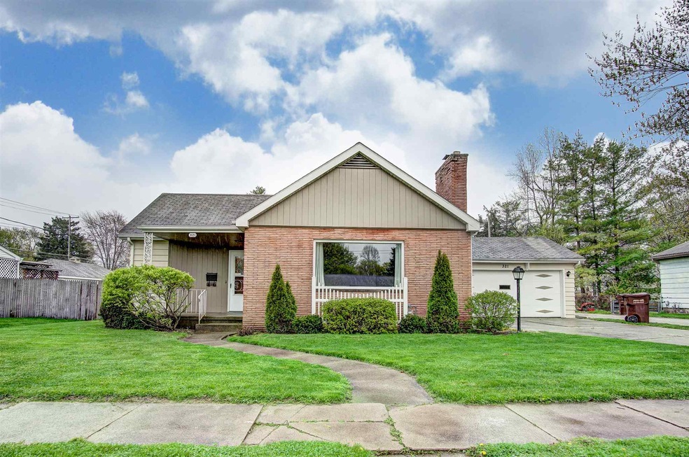 321 W 19th St, Auburn, IN 46706 - photo 1