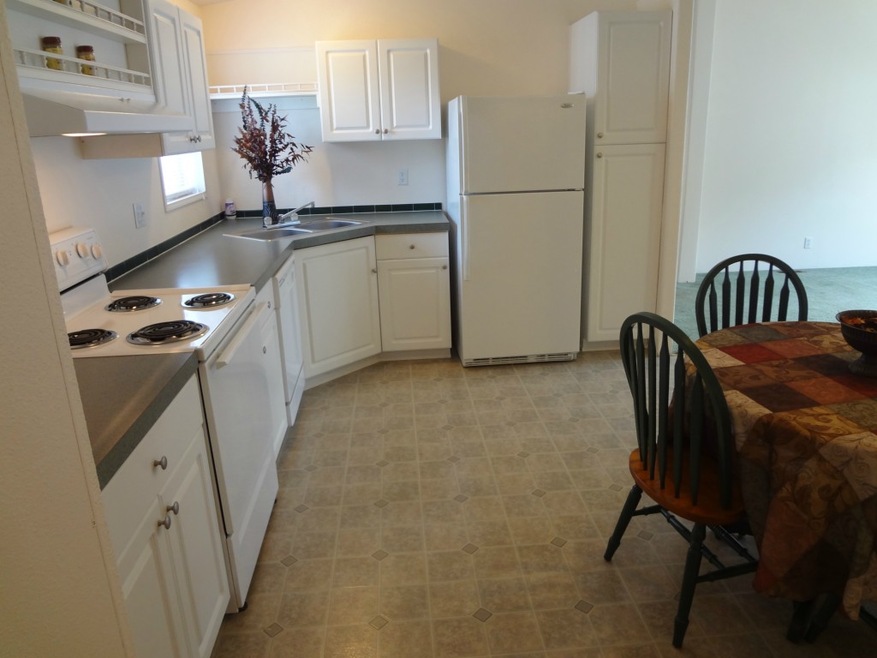 9215 222nd St E unit 18, Graham, WA 98338 - photo 1